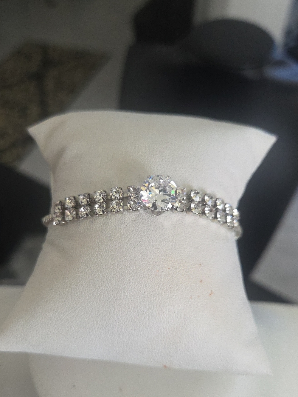 Paparzzi Gorgeously Glitzy White Bracelet NWT